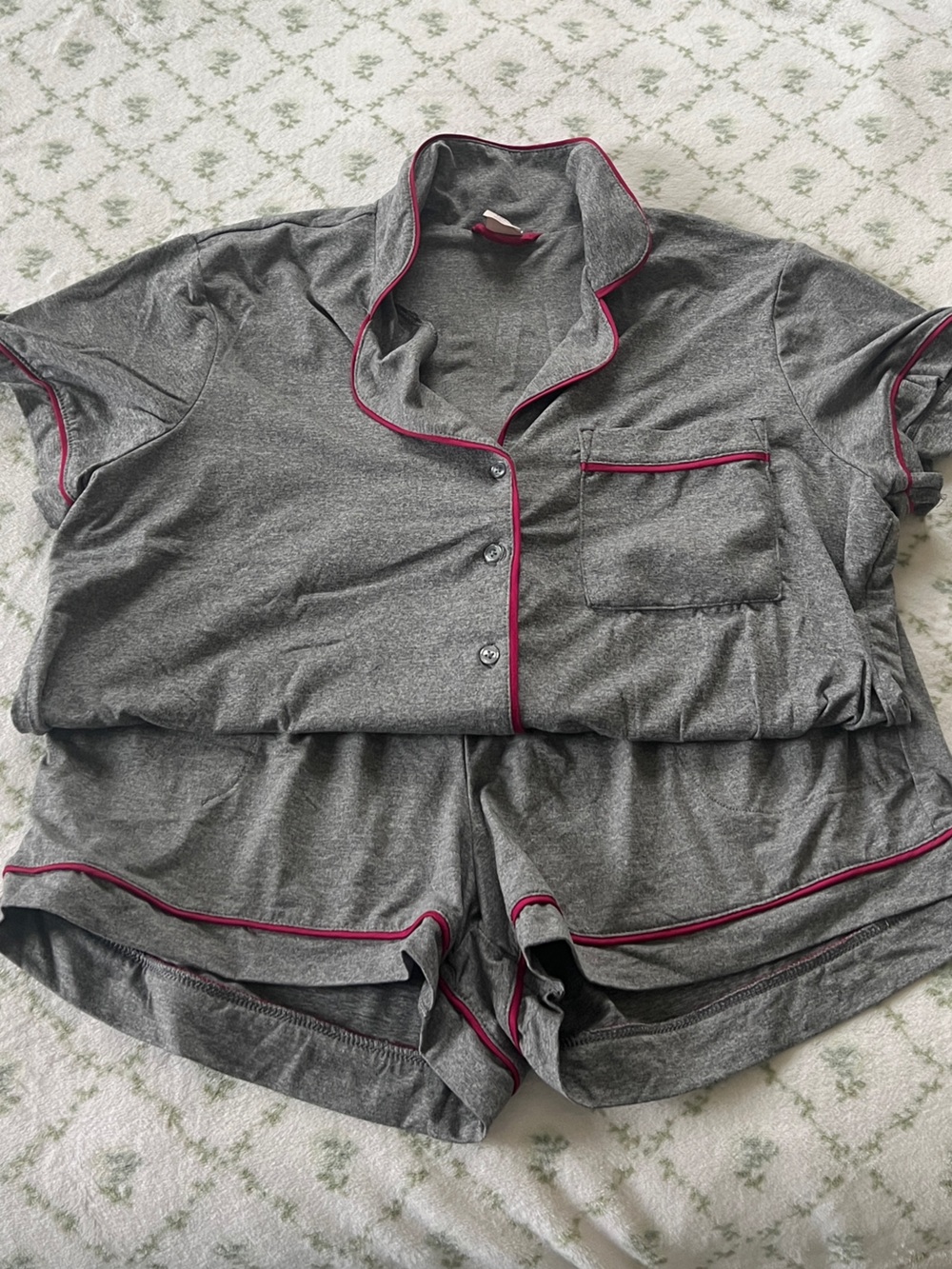 Women's Gray Short Pajama Set with Pink Trim